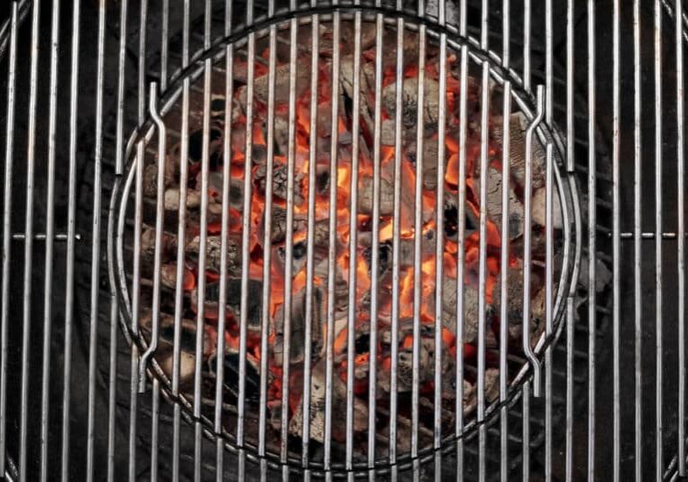 Kettle,Grill,Pit,With,Flaming,Charcoal.,Top,View,Of,Bbq